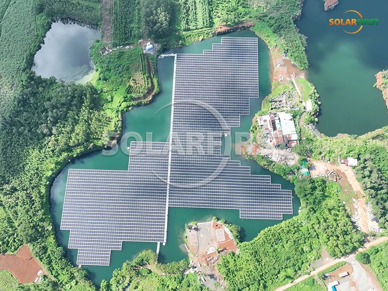Плавучая солнечная электростанция округа Лингао компании Solar First Group успешно подключена к электросети и получила высокую оценку СМИ!